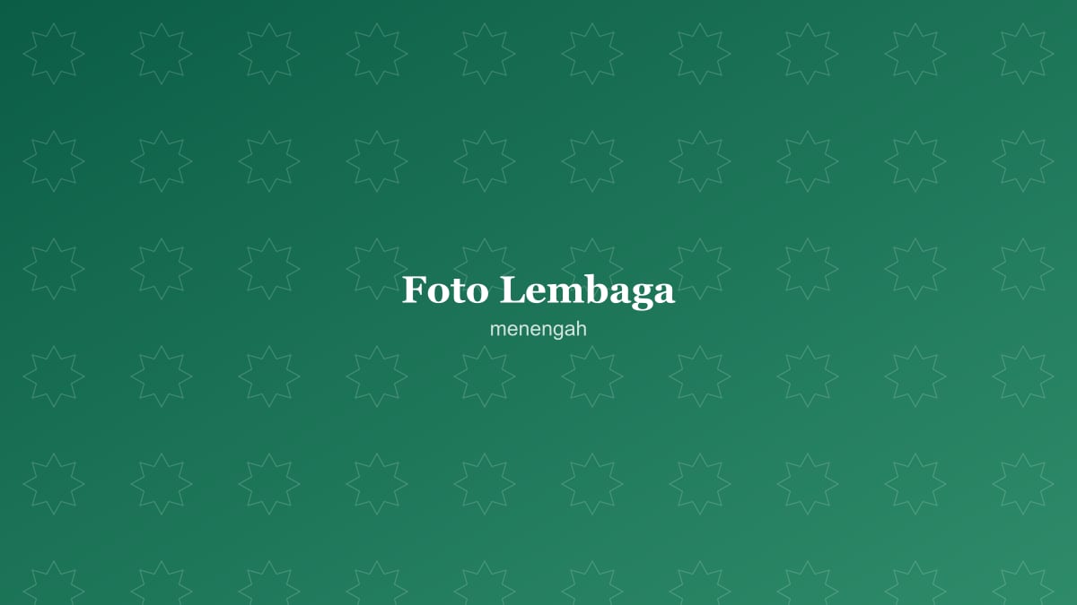 Suasana SMP Unggulan Zainul Hasan Genggong